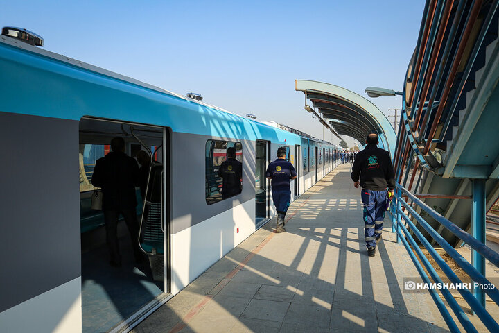 آیین بهره برداری از دو رام قطار مترو ملی