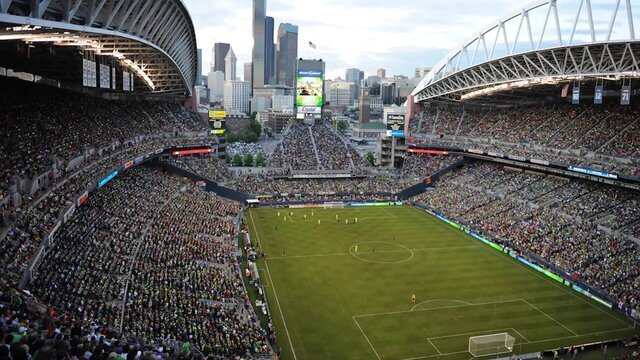 بازی ایران در «استادیوم جهنمی» جام جهانی + تصاویر | شاگردان قلعهنویی در گرانترین ورزشگاه جهان