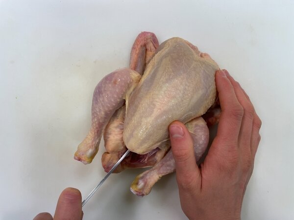 خروس سرخ شده با مرینیت ویژه در کنار سیبزمینی برشته | مراحل کامل روش تهیه + تصاویر