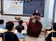 تدریس خلاقانه خانم معلم سبزواری با اسب آیینی + فیلم