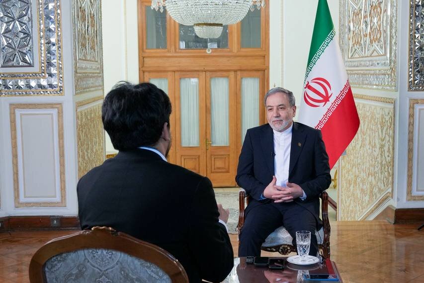 پیام مهم عراقچی به غرب برای اعتمادسازی | آنچه در حملات آمریکا تخریب نشد | من کسی نیستم که به دیکته دیگران گوش کنم