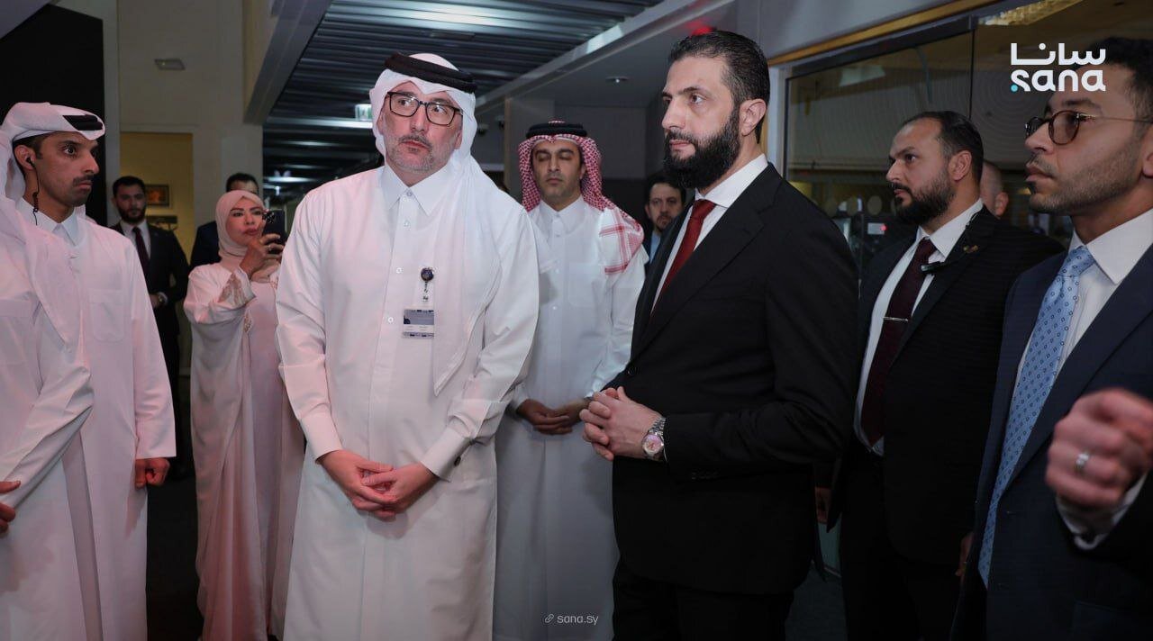 تصاویری از حضور جولانی در مقر سفیدشویی خود