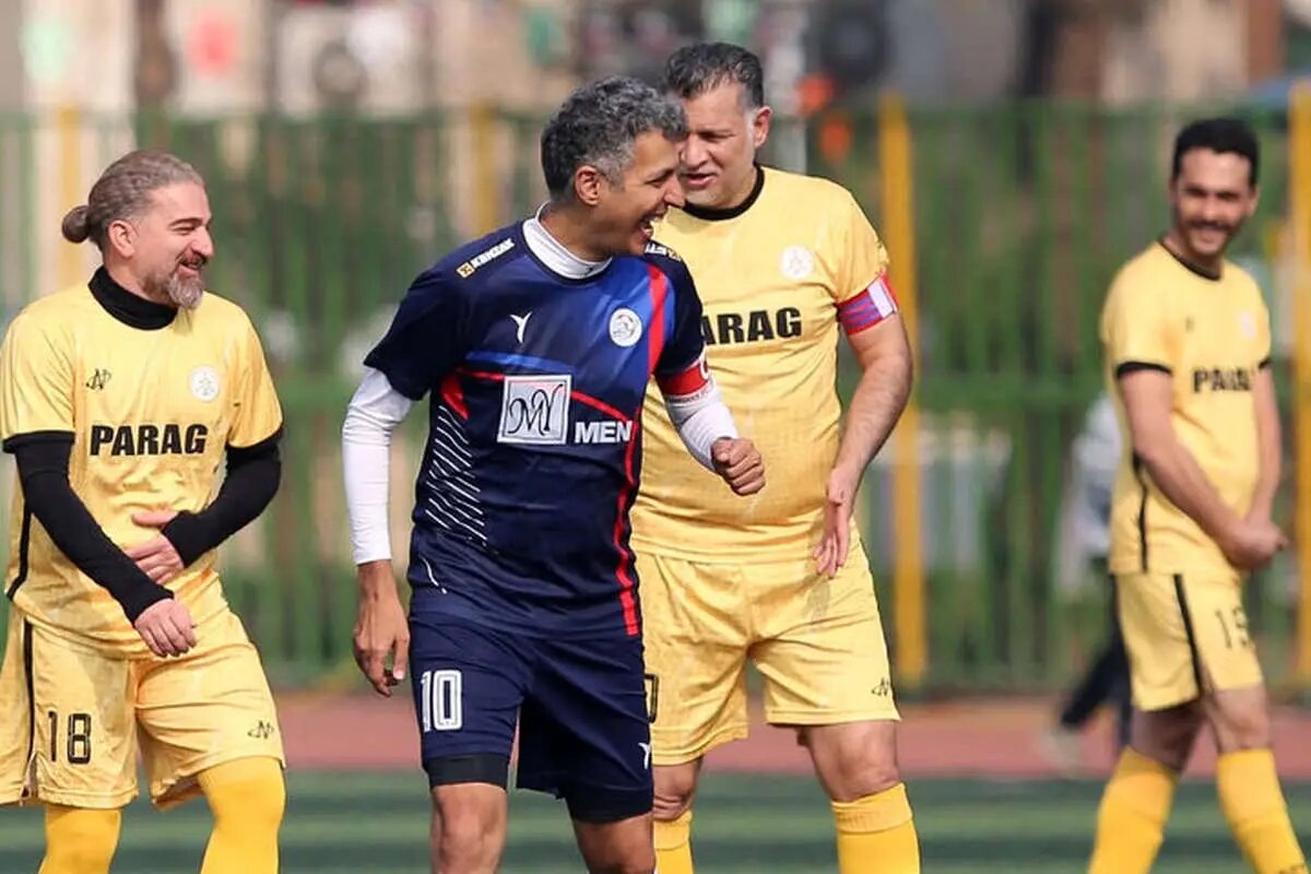 تیپ متفاوت علی دایی در کنار برادر عادل فردوسی‌پور | عکس