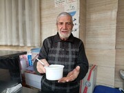 آخرین استاد رویخی تهران | این کاسب ۸۰‌ساله، آخرین کاسب بازمانده یک دسر خوش عطر در محله شوش تهران است