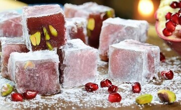 لوکوم انار ؛ شیرینی اصیل و خوش‌رنگ ترکی ویژه یلدا