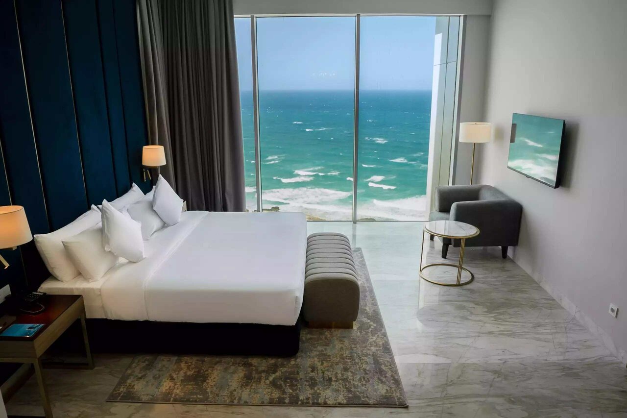 هتل آریا کیش از هتل های لوکس جزیره