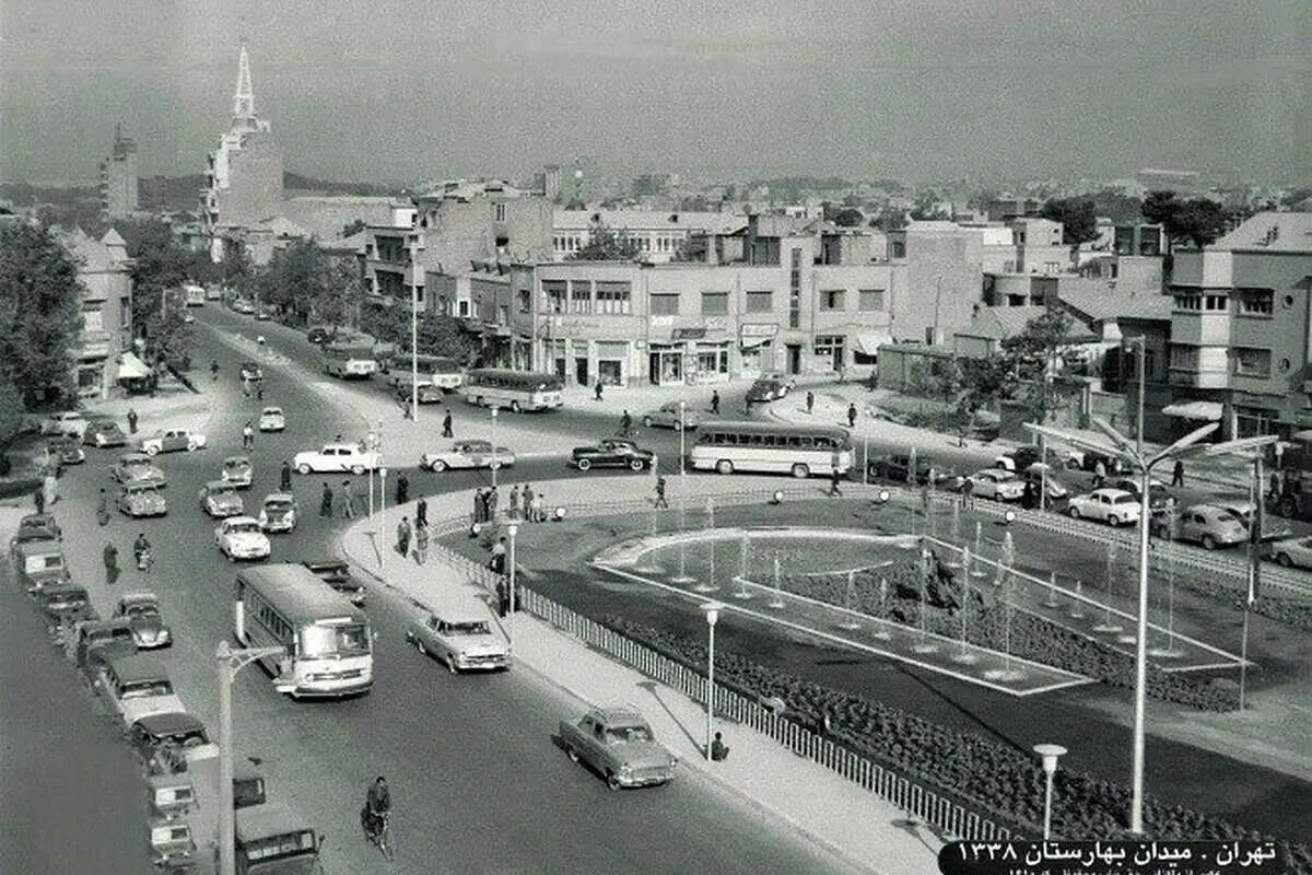 ماجرای بالکنهای سیاسی میدان بهارستان چه بود؟