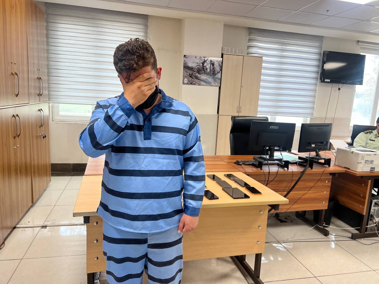 تماس نظافتچی، راز باند مخوف را فاش کرد | سارقان مخوف با گروگان گرفتن سرایدار وارد برجهای مسکونی میشدند متهم