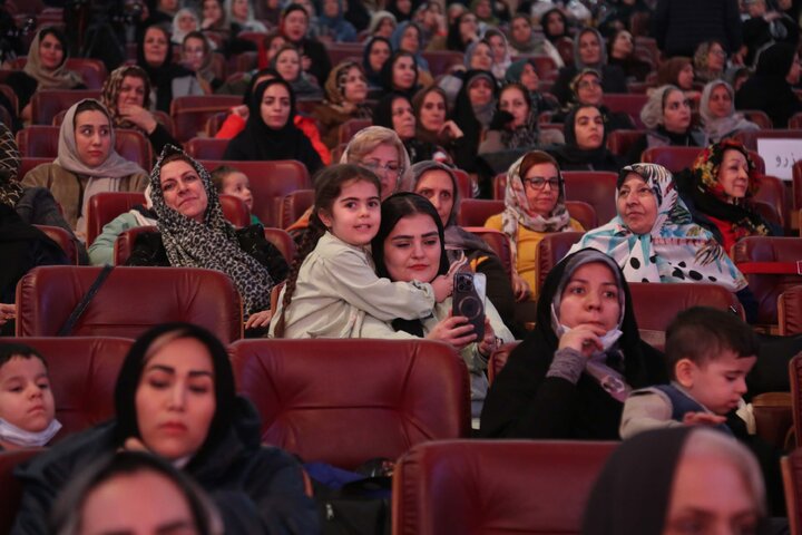 جشن بزرگ" زن جریان زندگی