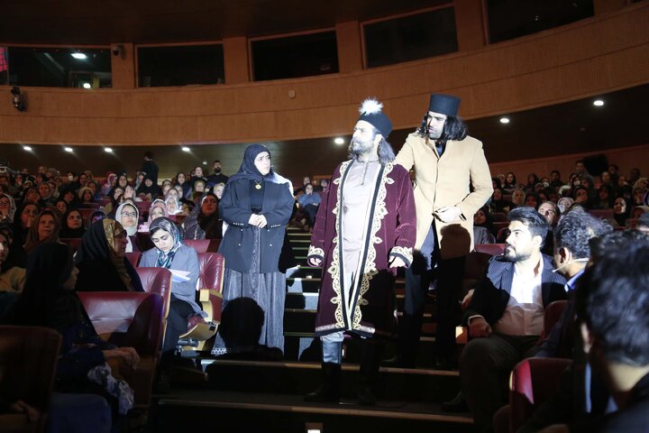 جشن بزرگ" زن جریان زندگی