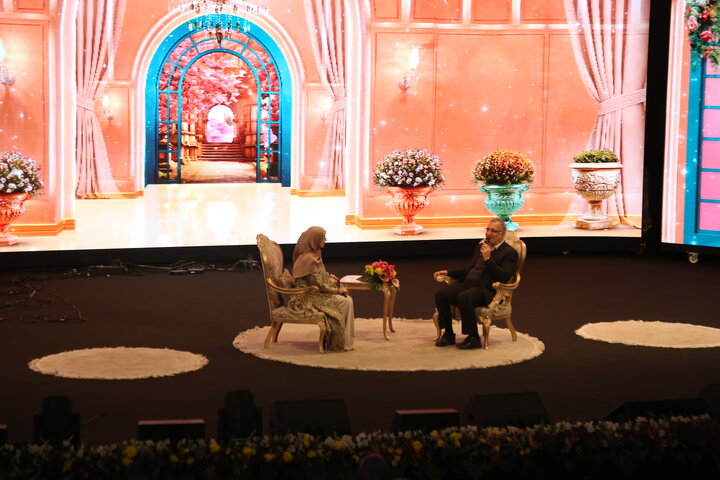 جشن بزرگ" زن جریان زندگی" 2