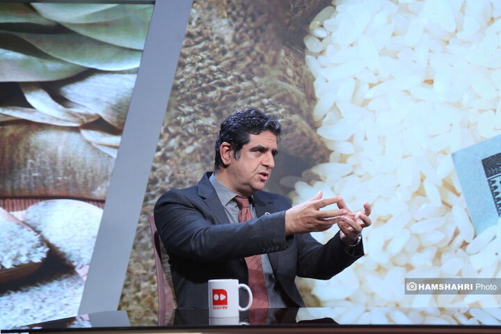 میز گرد اقتصادی با موضوع حذف ارز ترجیحی