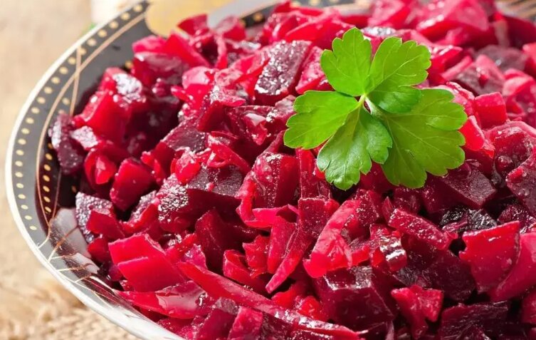 ۵ سالاد شیک و مجلسی برای شب یلدا