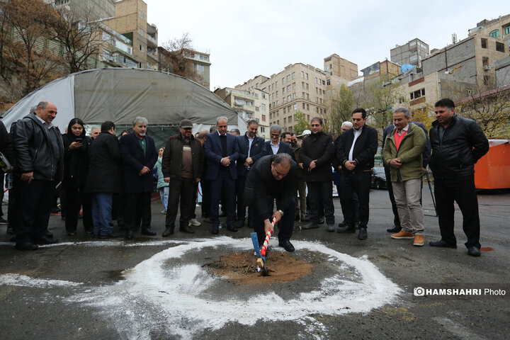 مراسم آغاز عملیات اجرایی پروژه پارکینگ و خدمات چند منظوره باغ وزیری