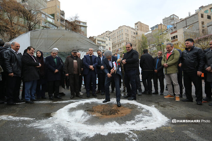 مراسم آغاز عملیات اجرایی پروژه پارکینگ و خدمات چند منظوره باغ وزیری