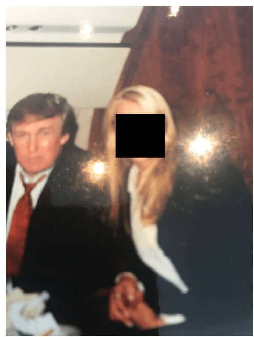 عکس‌های جدید ترامپ و روابط کثیفش در ماجرای دلال بدنام