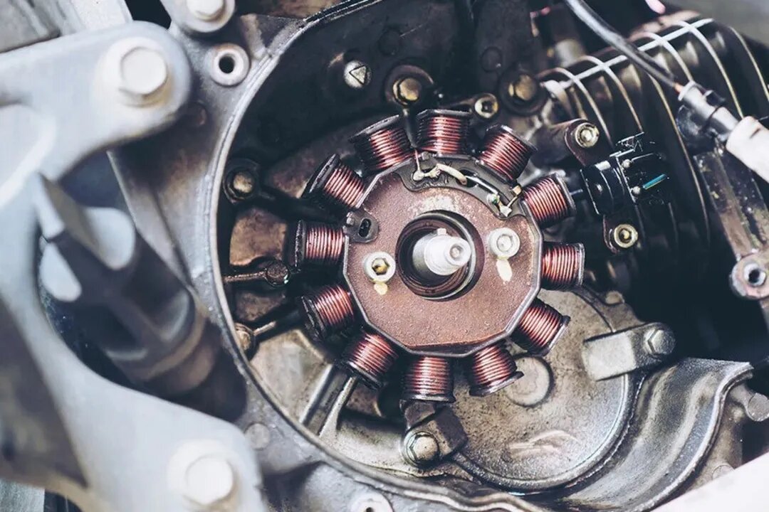 آموزش سیستم جرقه زنی موتور سیکلت ؛ انواع، اجزا، تنظیم و عیب یابی