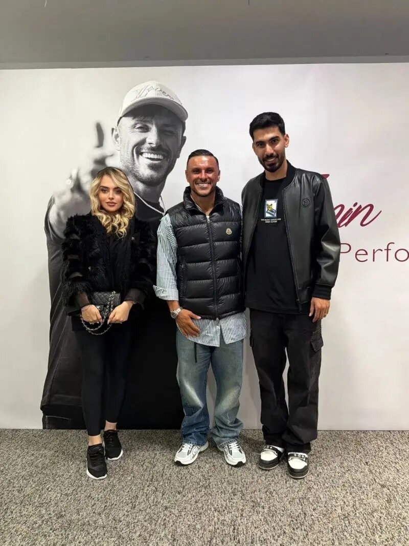 ستاره پرسپولیس و همسرش در کنسرت آرمین زارعی | عکس