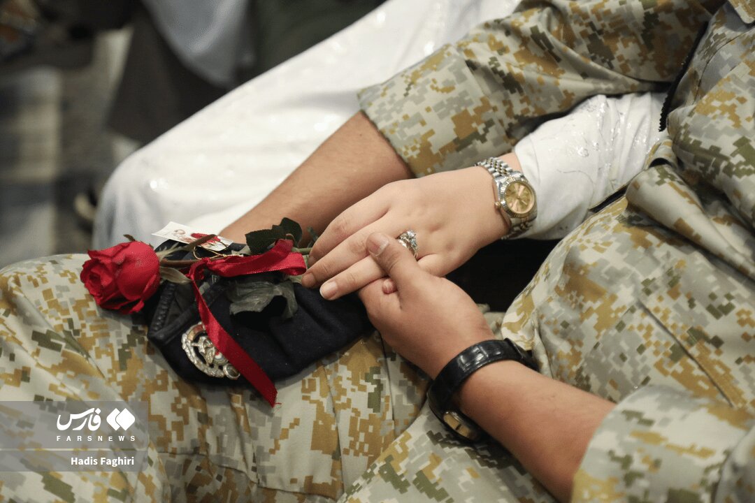 وقتی شانه تازه دامادهای ارتشی تکیه گاه همسرانشان می شود | تصاویر