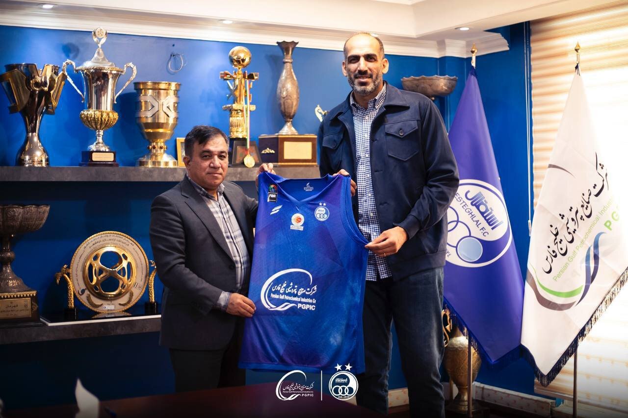 سقف کوتاه اتاق مدیرعامل استقلال برای حامد حدادی! | تصاویر