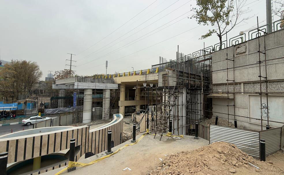 گلوگاه ترافیکی بزرگراه شهید همت رفع می شود