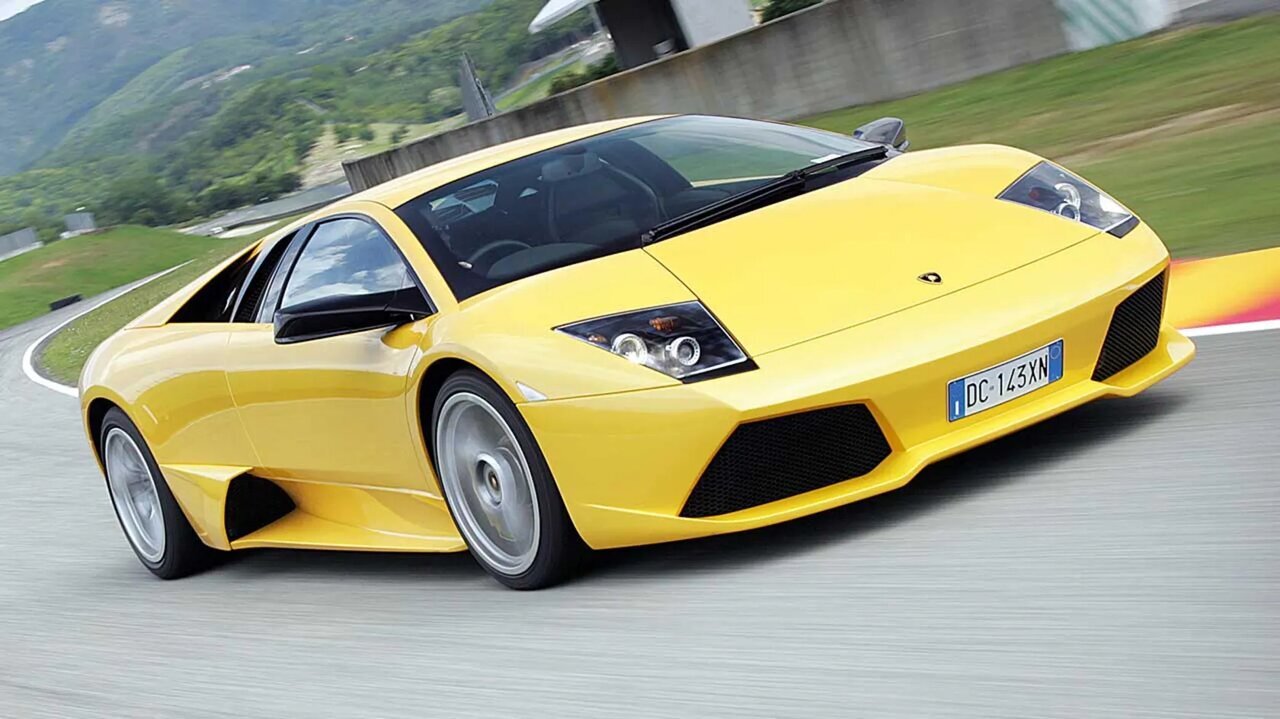 گران‌ترین تعویض روغن خودروها؛ هزینه ۳ میلیاردی برای این خودرو!