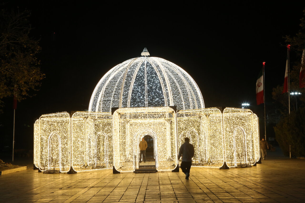 باغ نورانی پارک ملت