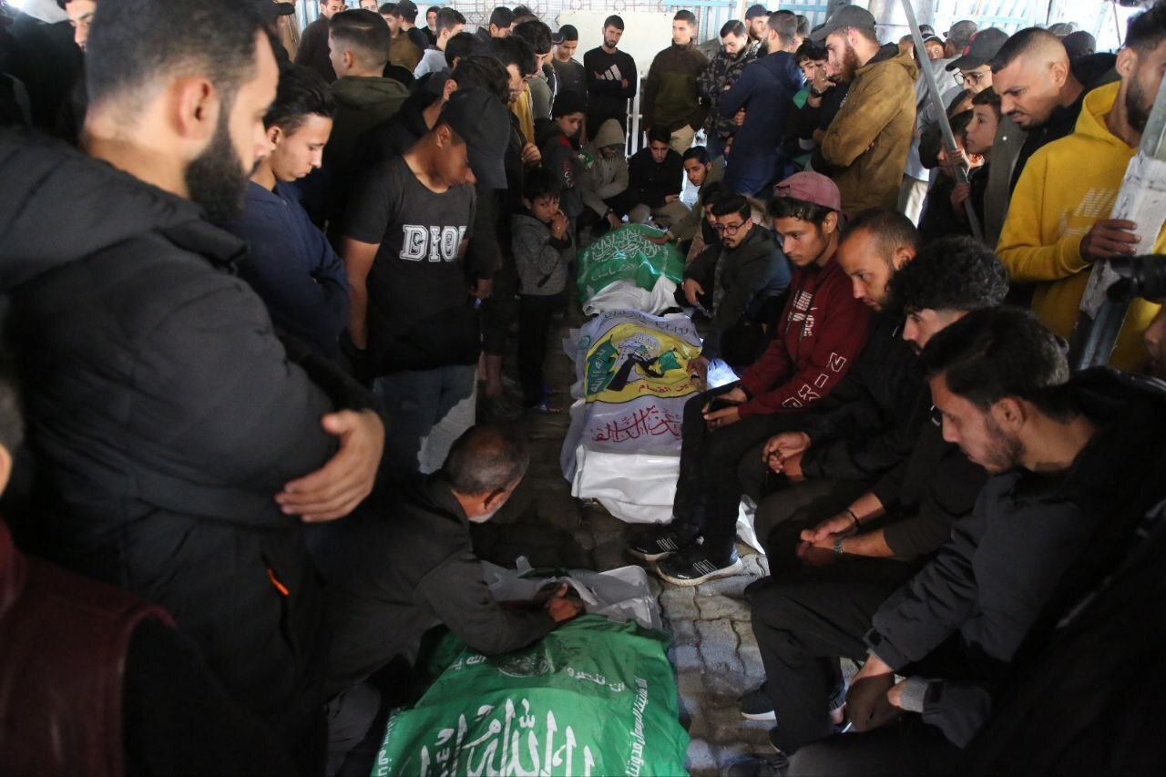 تشییع باشکوه رائد سعد فرمانده ارشد قسام | تصاویر