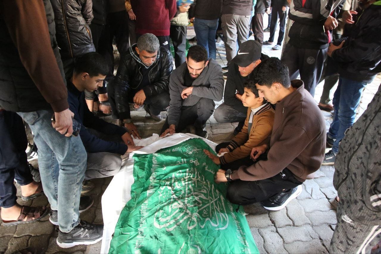 تشییع باشکوه رائد سعد فرمانده ارشد قسام | تصاویر