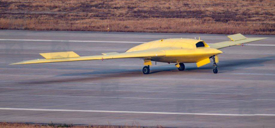 دوقلویِ چینیِ بمب‌افکنِ مخوف آمریکا  