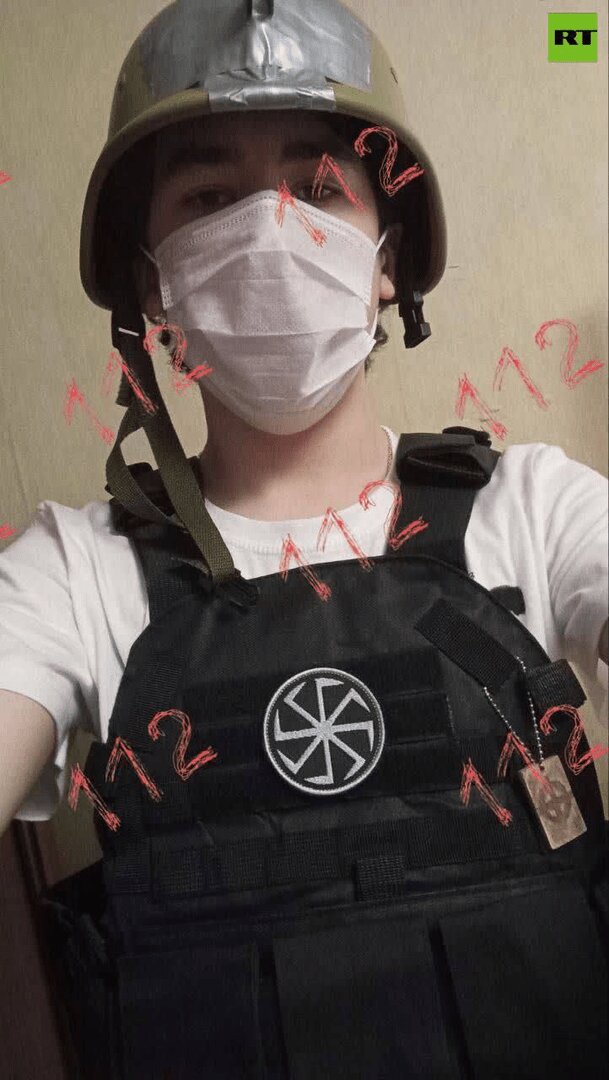 دانش آموز کلاس نهمی دستگیر شد! + ویدئو | تصاویری از دانش آموز چاقوکش هنگام دستگیری