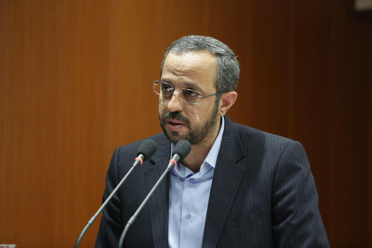 دستیار قالیباف: اصحاب ناراهحل دوقطبی داخلی را کلید زدند احدیان