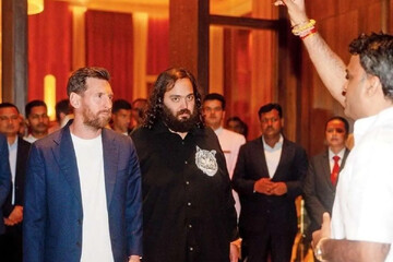 هدیه ویژه میلیاردر هندی به لیونل مسی | عکس