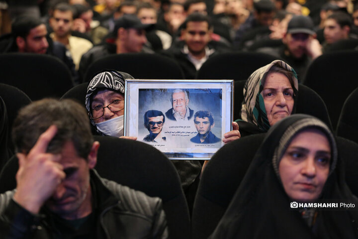 آیین تجلیل مادر بزرگوار شهیدان حسن و محمد باقری با حضور شهردار تهران