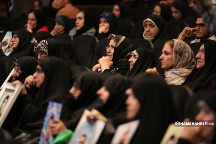 آیین تجلیل مادر بزرگوار شهیدان حسن و محمد باقری با حضور شهردار تهران