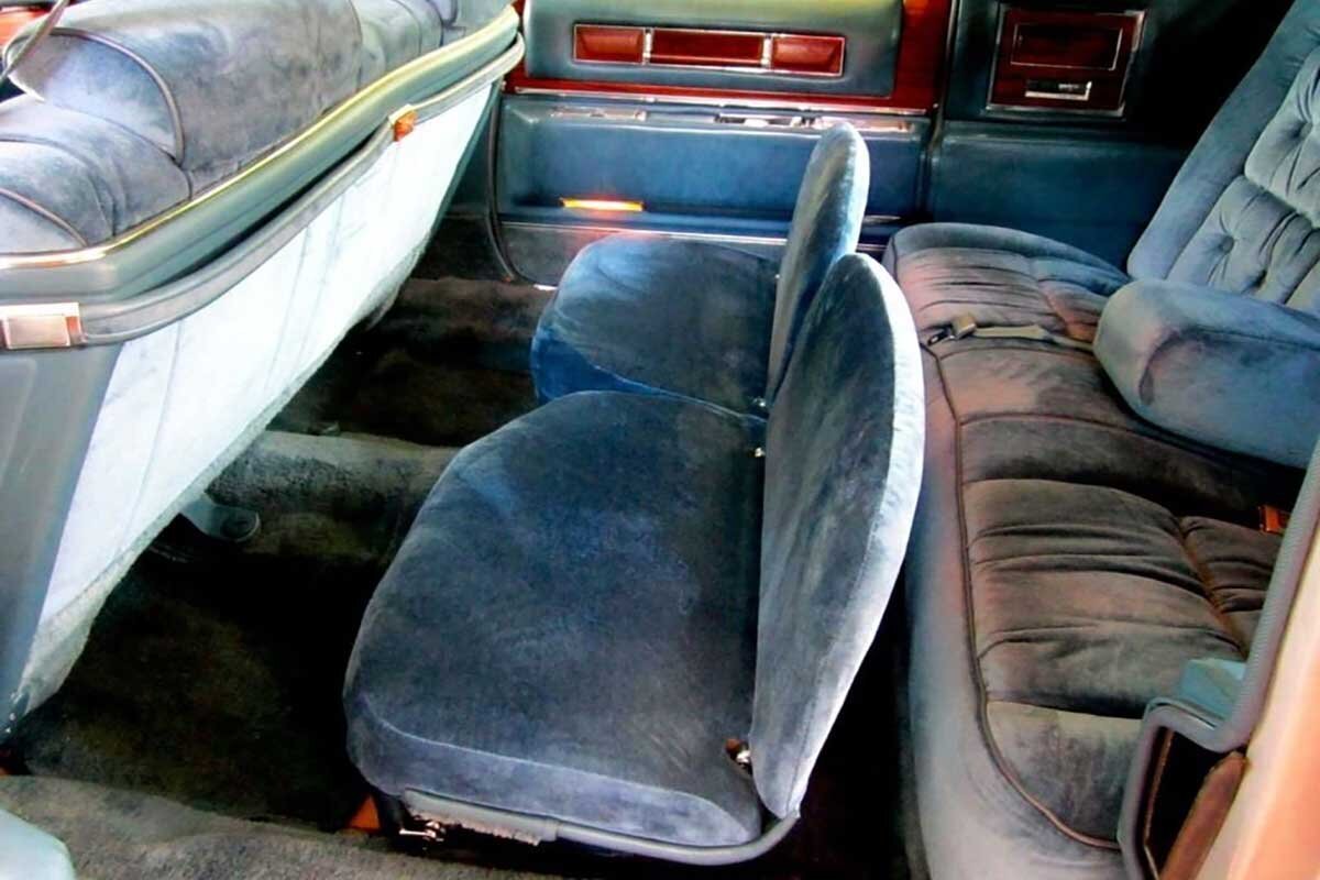 تصاویر کشیدهترین خودرو جهان با ۶٫۵ متر طول! | داخل کابین هیولای آمریکایی را ببینید