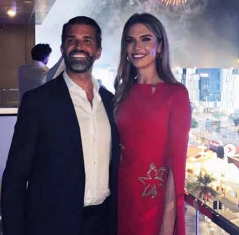 عروس جدید خانواده ترامپ معرفی شد+ تصاویر | از ضیافت ولیعهد سعودی تا نامزدی