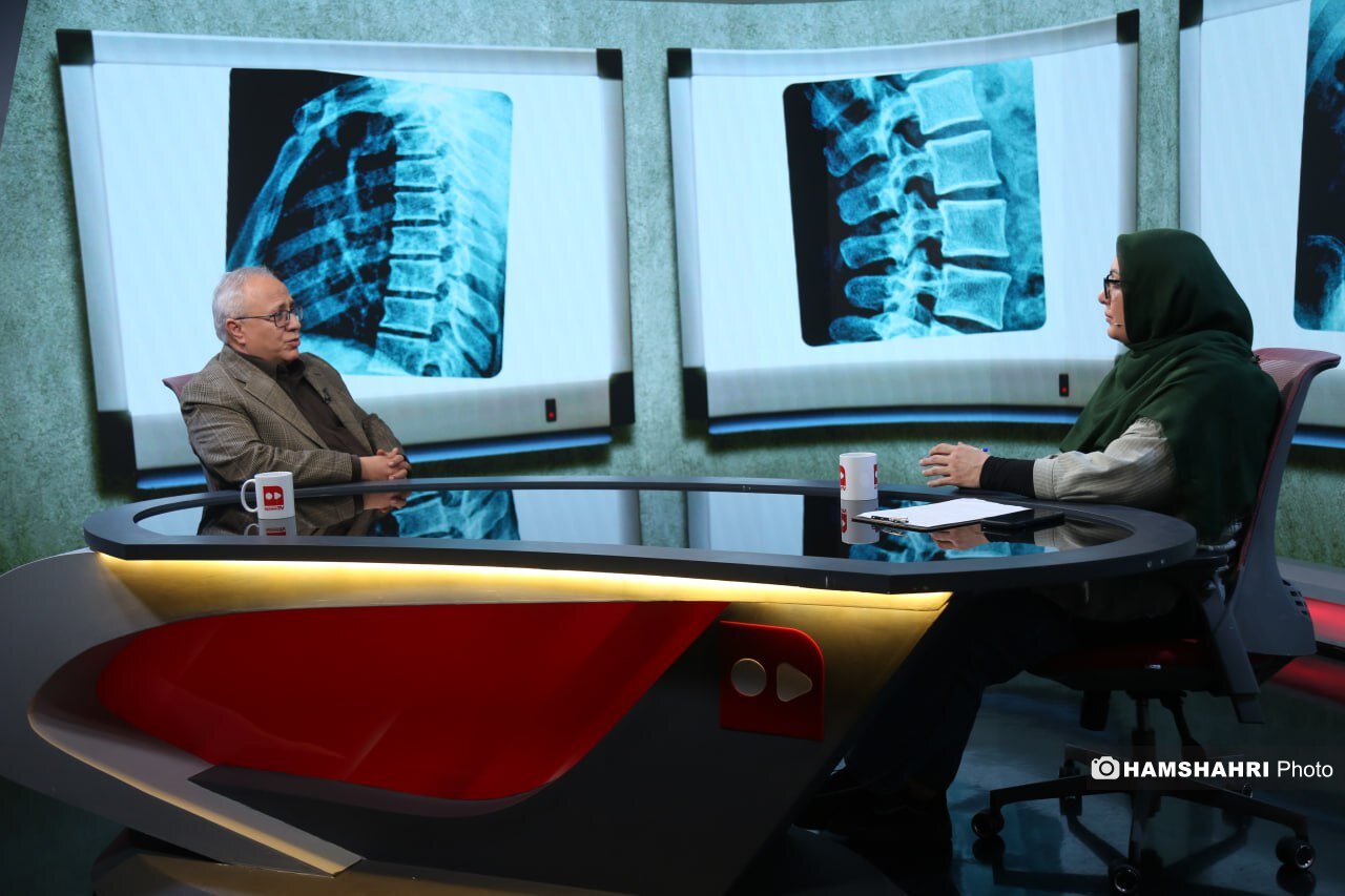 با ستون فقرات شوخی نکنید | قولنج شکستن با حوله علمی نیست