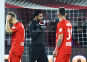 رقص کاپیتان سرخ‌ها در ۲ قاب! | ببینید