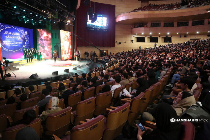 آیین تجلیل از افتخار آفرینان علمی کشور