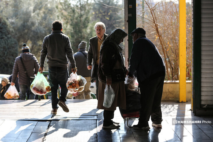 بازار میوه و تره بار جلال آل احمد در آستانه شب یلدا