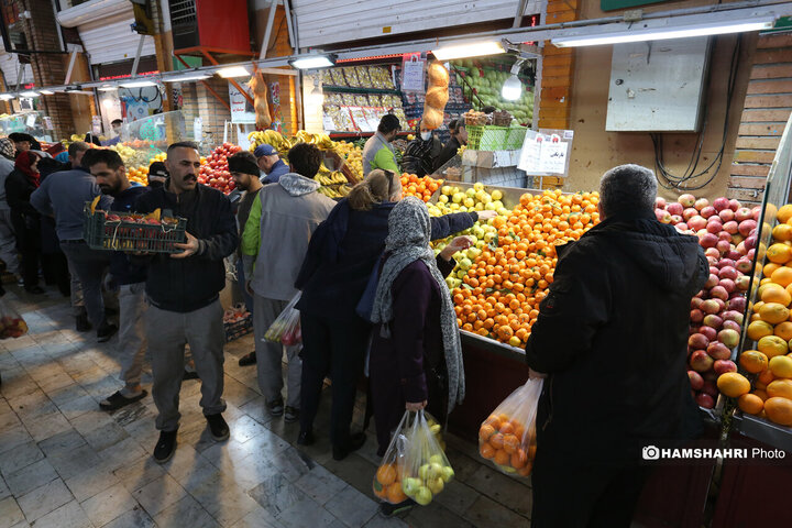 بازار میوه و تره بار جلال آل احمد در آستانه شب یلدا