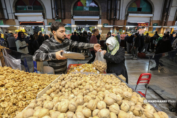 بازار میوه و تره بار جلال آل احمد در آستانه شب یلدا