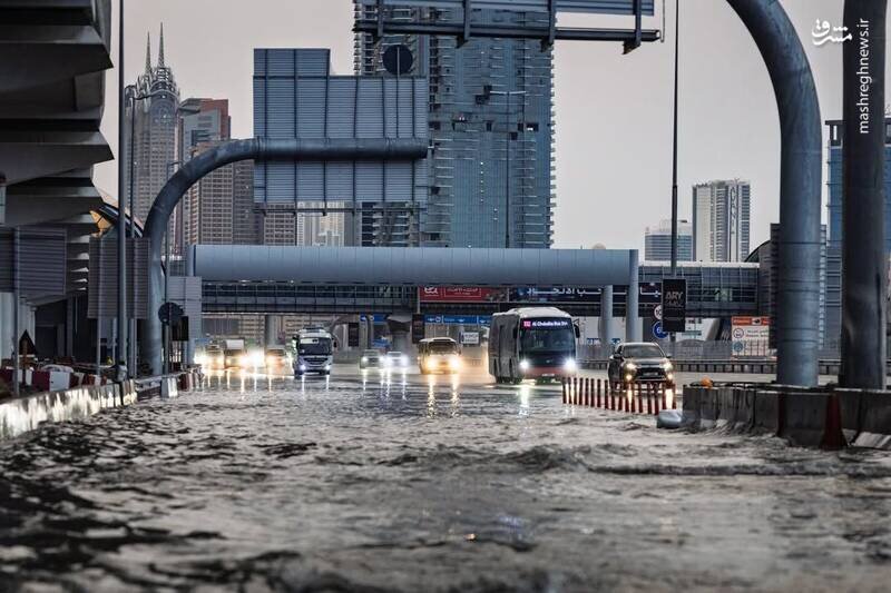 دبی غرق در آب؛ خیابانها مسدود شدند | تصاویر