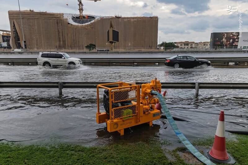 دبی غرق در آب؛ خیابانها مسدود شدند | تصاویر
