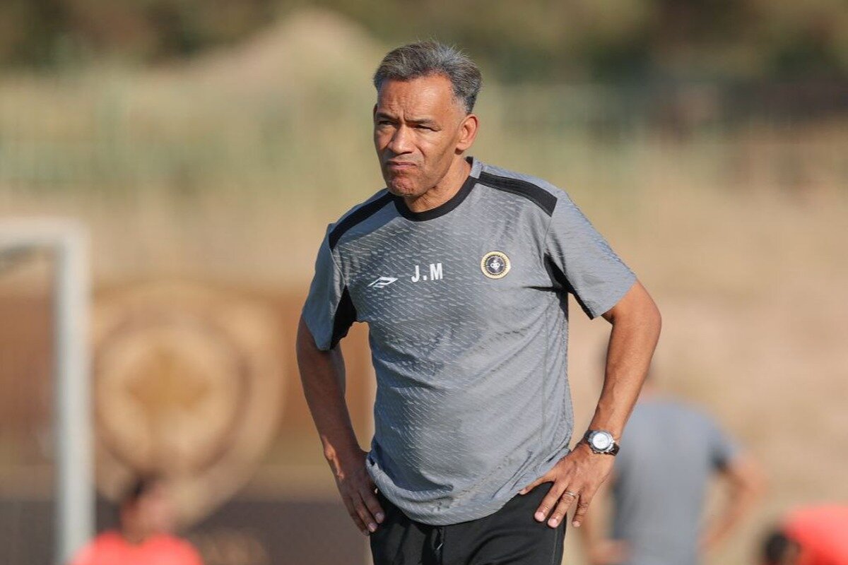 ژوزه مورایس را برق گرفت! | وضعیت عجیب موهای مورایس سرمربی اسبق سپاهان + ویدئو