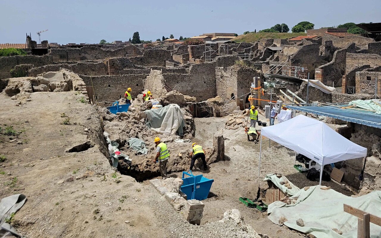 این بتن چگونه دو هزار سال دوام آورد | فرمولی که همه چیز را در ساختن بناها تغییر داد