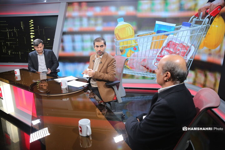 میزگرد اقصادی با موضوع دستمزد کارگران و کارگران