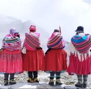 دامن سنتی پویرا در بولیوی