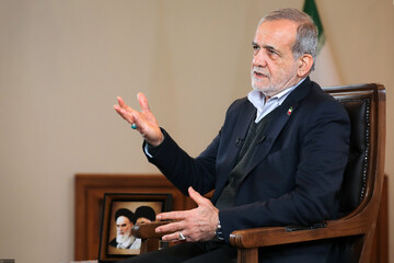 پزشکیان گفت من هم خسته هستم!